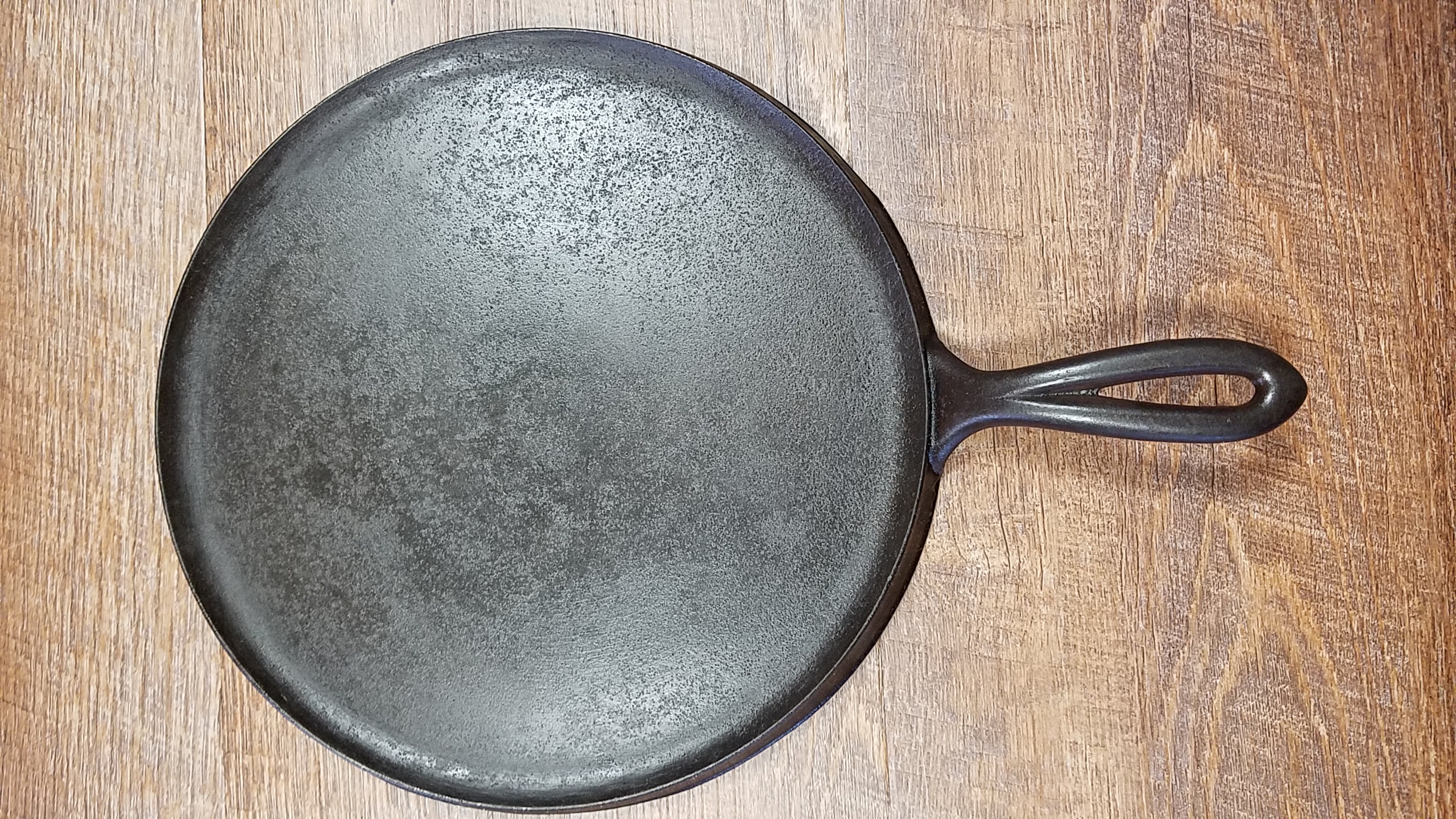 Gary's Cast Iron Sales (GRIDDLES (Ready for sale))