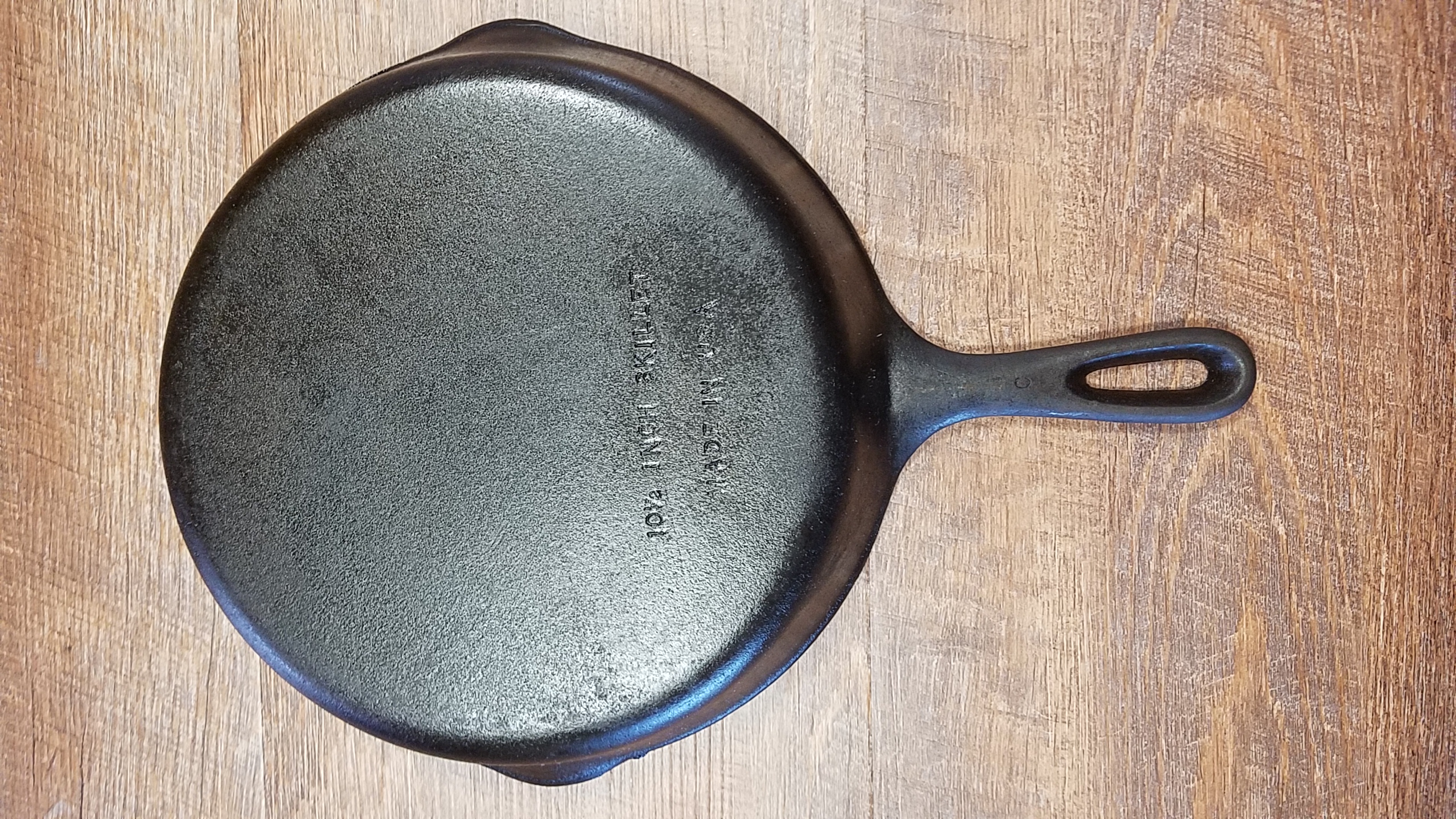 Gary's Cast Iron Sales (SKILLETS (Ready for sale))